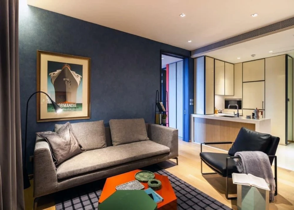 Beautiful, fully furnished apartment for rent at Beatniq Sukhumvit 32. Comfortable living space. Book now!