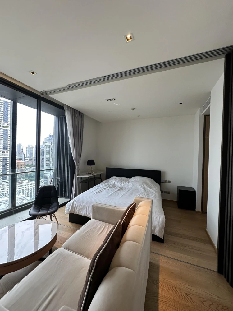 Luxury Studio apartment for rent at Beatniq Sukhumvit 32. Fully furnished with city views from a high floor. Book now!