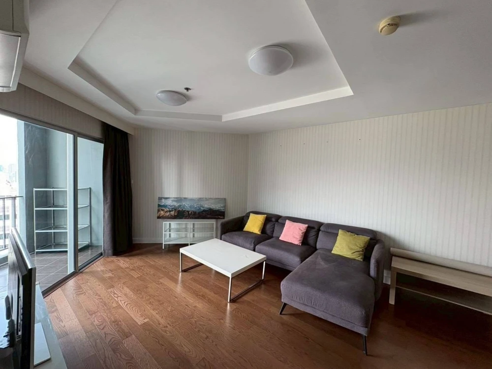 For rent: Belle Grand Rama 9, 2 bedrooms, spacious living area, great location, convenient transportation. Don't miss out!