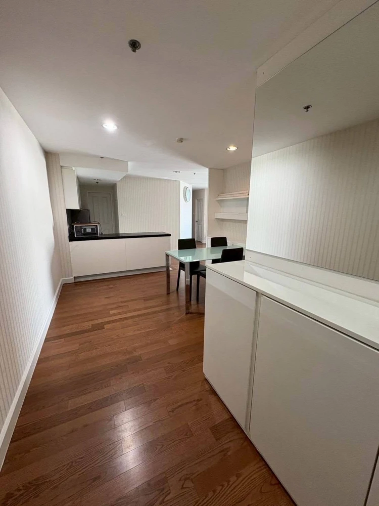 For rent: Belle Grand Rama 9, 2 bedrooms, spacious living area, great location, convenient transportation. Don't miss out!