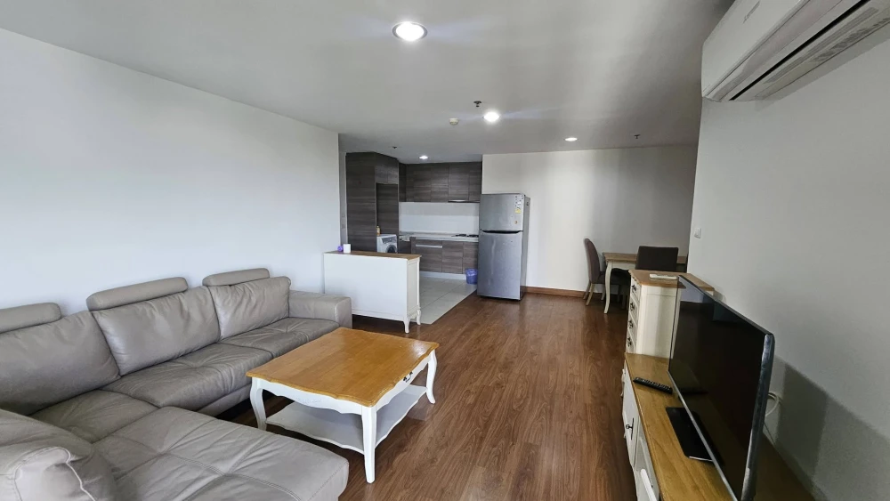 For rent: Belle Grand Rama 9, 2 bedrooms, spacious living area, fully furnished with complete amenities. Book now!
