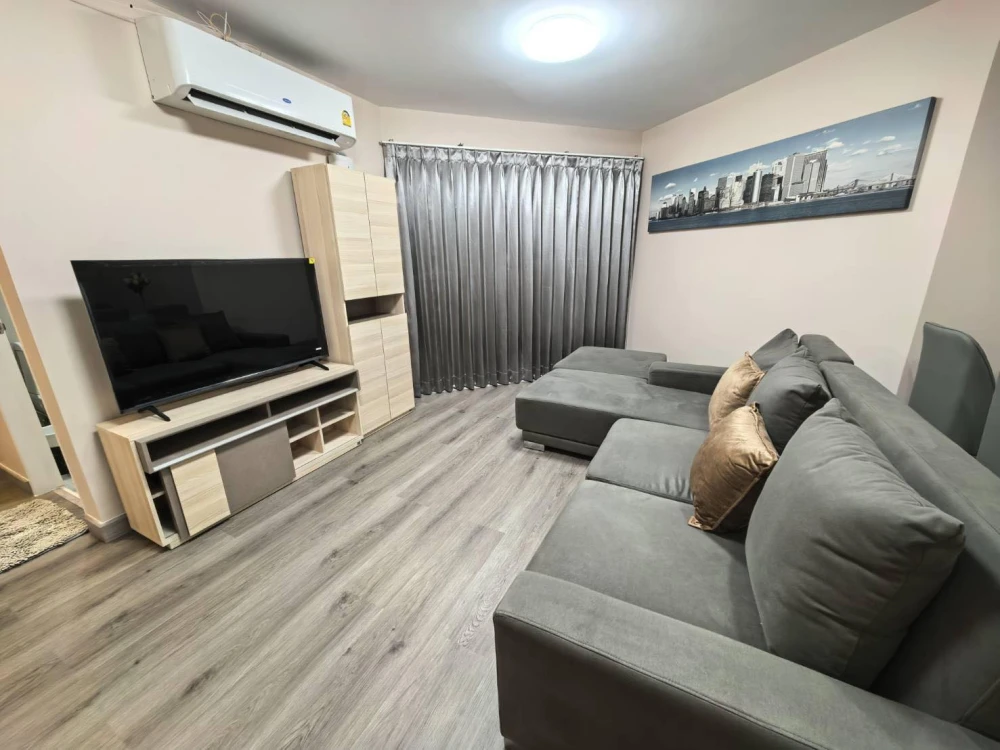 For rent: Belle Grand Rama 9, located on the 16th floor, Building C2. Fully furnished and ready to move in.