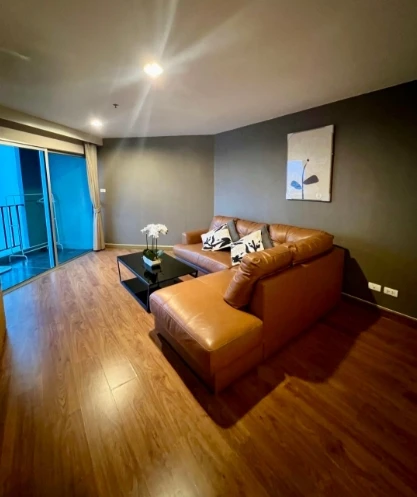 Belle Grand Rama 9 unit for rent—inviting and fully furnished. Book now if interested!
