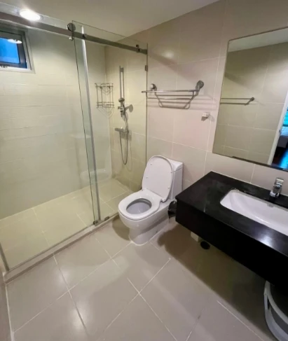 Belle Grand Rama 9 unit for rent—inviting and fully furnished. Book now if interested!