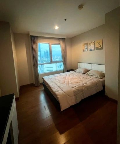 Belle Grand Rama 9 unit for rent—inviting and fully furnished. Book now if interested!