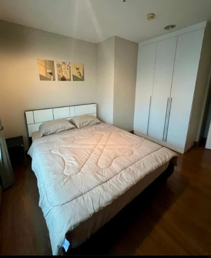Belle Grand Rama 9 unit for rent—inviting and fully furnished. Book now if interested!