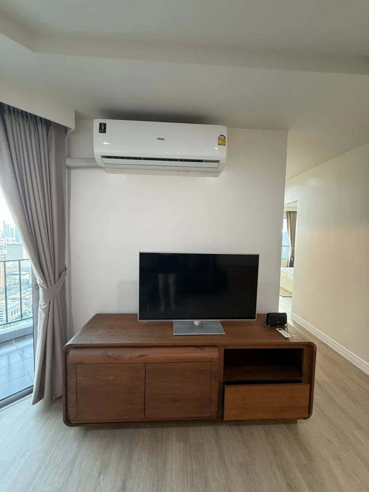 For rent: Belle Grand Rama 9, ready to move in, high floor, fully furnished, spacious and comfortable. Book now!