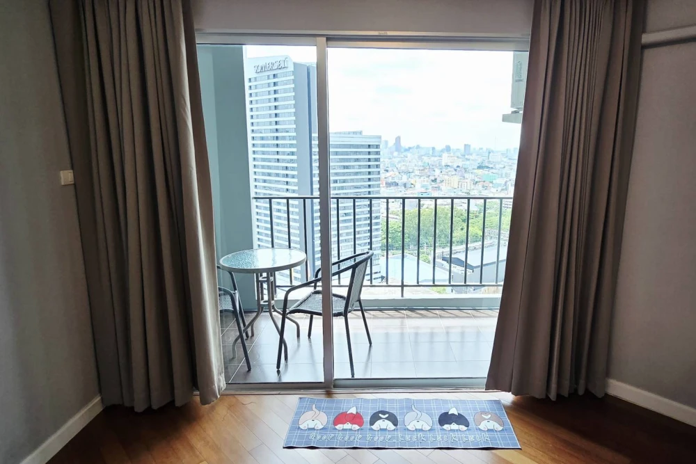 ให้เช่า Belle Grand Rama 9 ห้องสวย อยู่สบาย พื้นที่ห้องกว้างมาก มีเฟอร์นิเจอร์ครบครัน ห้ามพลาด