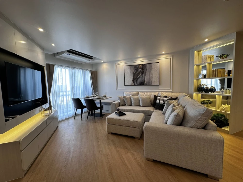 Belle Park Residence for rent. Beautifully decorated unit with a stunning color scheme. Spacious living area and complete amenities. Don't miss out!
