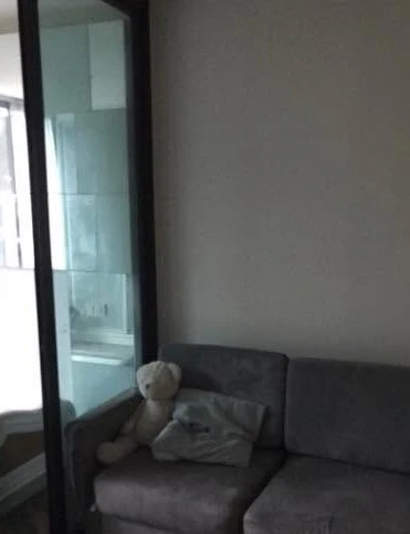 For rent Beyond Sukhumvit, a comfortable room, fully furnished, just bring your bags and move in.