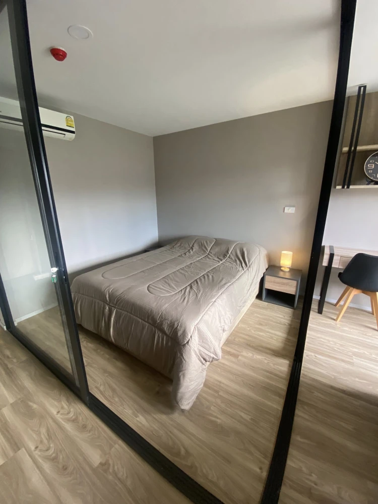 Blossom Condo @ Sathorn-CharoenRat for rent, 1 bedroom, 32 sq m., Sathorn area, fully furnished, reserve now, don't delay.