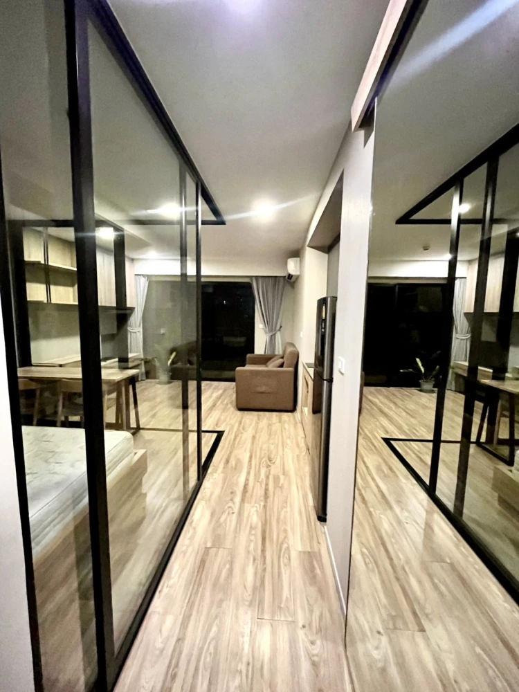 Blossom Condo @ Sathorn-Charoenrat for rent, 3rd floor, fully furnished, very livable. Book now!