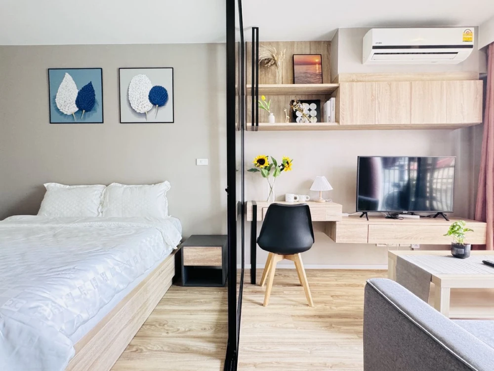Blossom Condo @ Sathorn-Charoenrat for rent, 7th floor. Nice, fully furnished. Book now!
