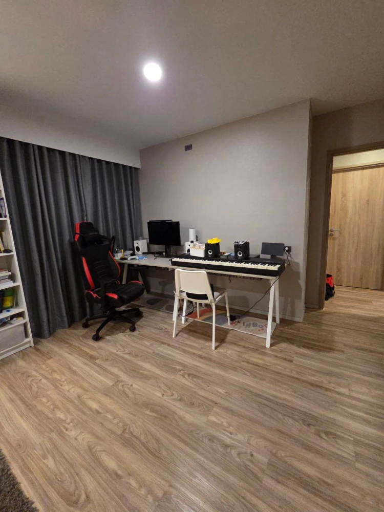 Blossom Condo @ Sathorn-Charoenrat for rent, 7th floor, corner unit, fully furnished. Book now!