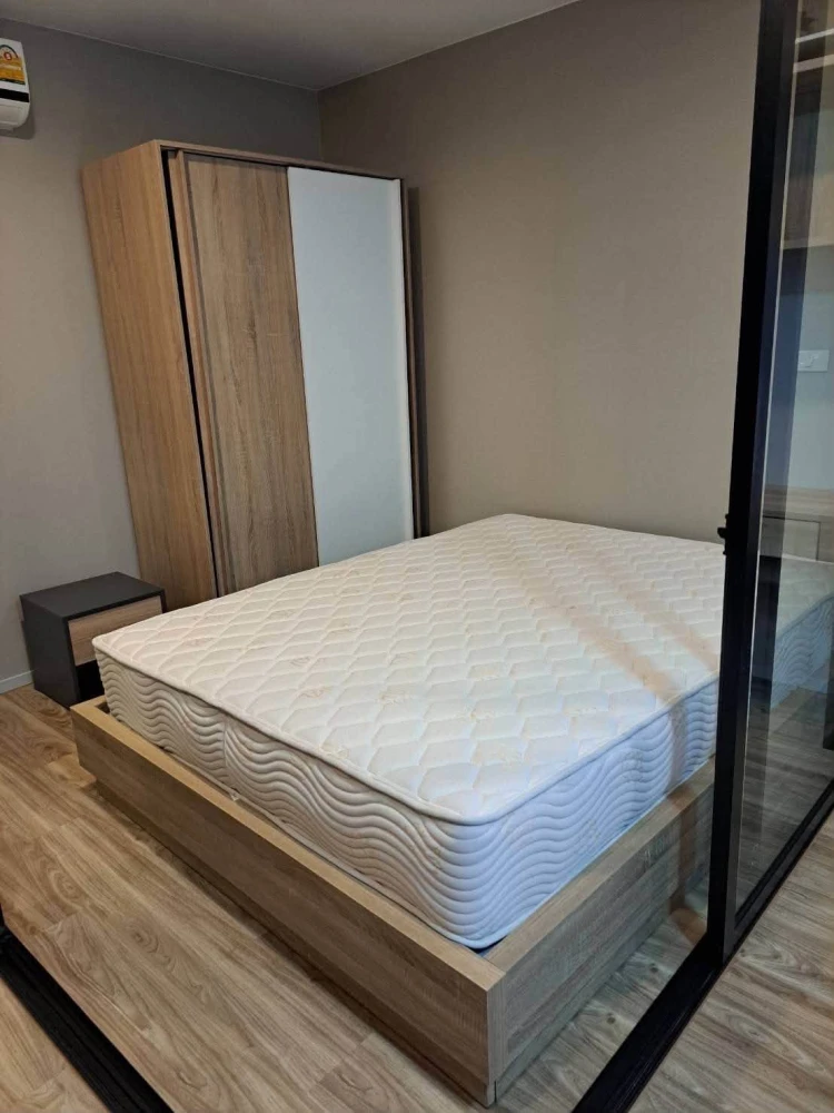 Blossom condo @ Sathorn-Charoenrat for rent. Fully furnished with complete set of appliances. Book now! images