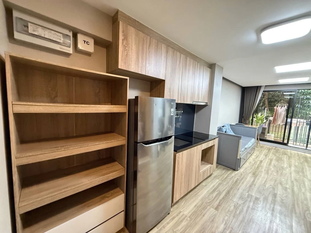 For Rent: Blossom Condo @ Sathorn-Charoenrat. Lovely, fully furnished unit—book it now!
