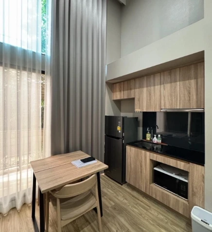Blossom Condo @ Sathorn-Charoenrat for rent. Fully furnished and ready to move in. Book now!
