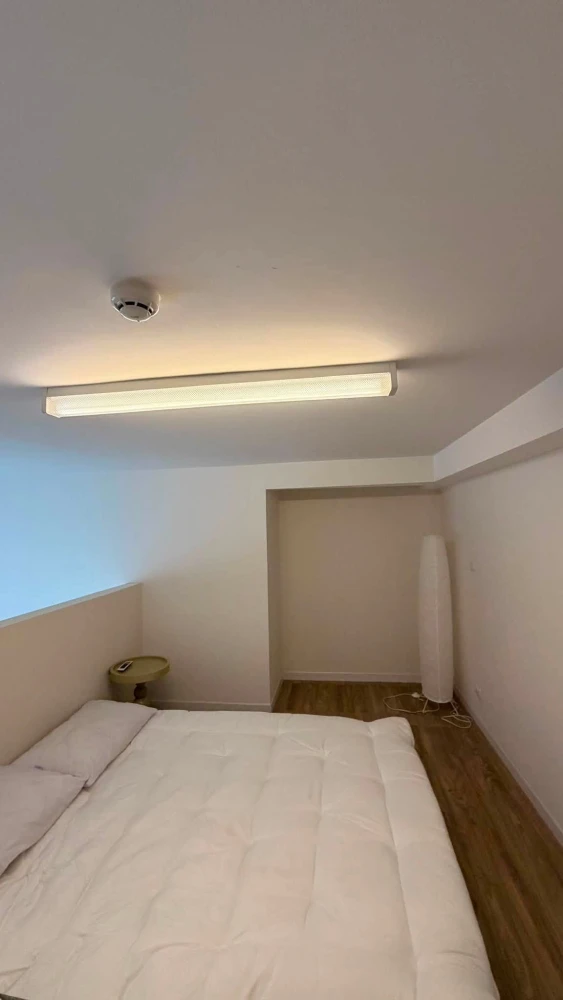 For rent: Blossom Condo @Fashion, beautiful room, 17th floor, Wonder World view, not hot room, beautiful light, beautiful photos, must book.