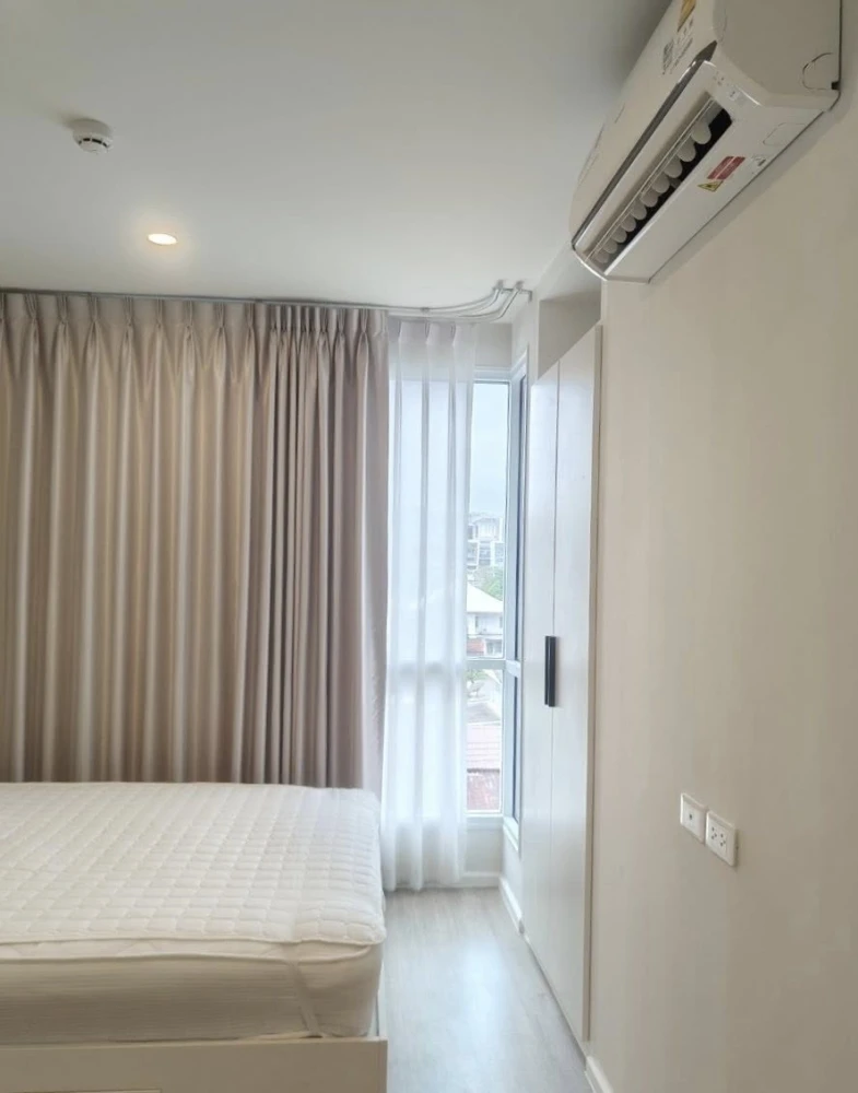 Blue Phahonyothin 35, 5th floor, fully furnished unit for rent. Book now!