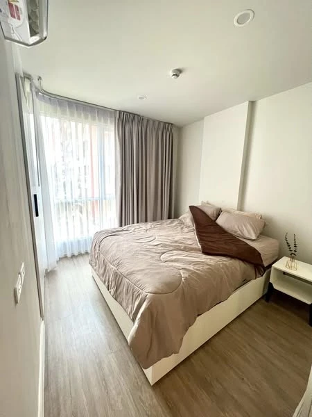 For rent: Blue Phahonyothin 35, well-separated rooms, great price, hurry and reserve now, don't miss out.