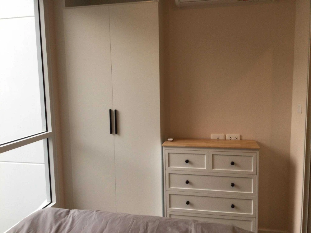 For rent: Blue Phahonyothin 35. Each room is partitioned into separate, well-defined zones. Excellent value! Don't miss out!