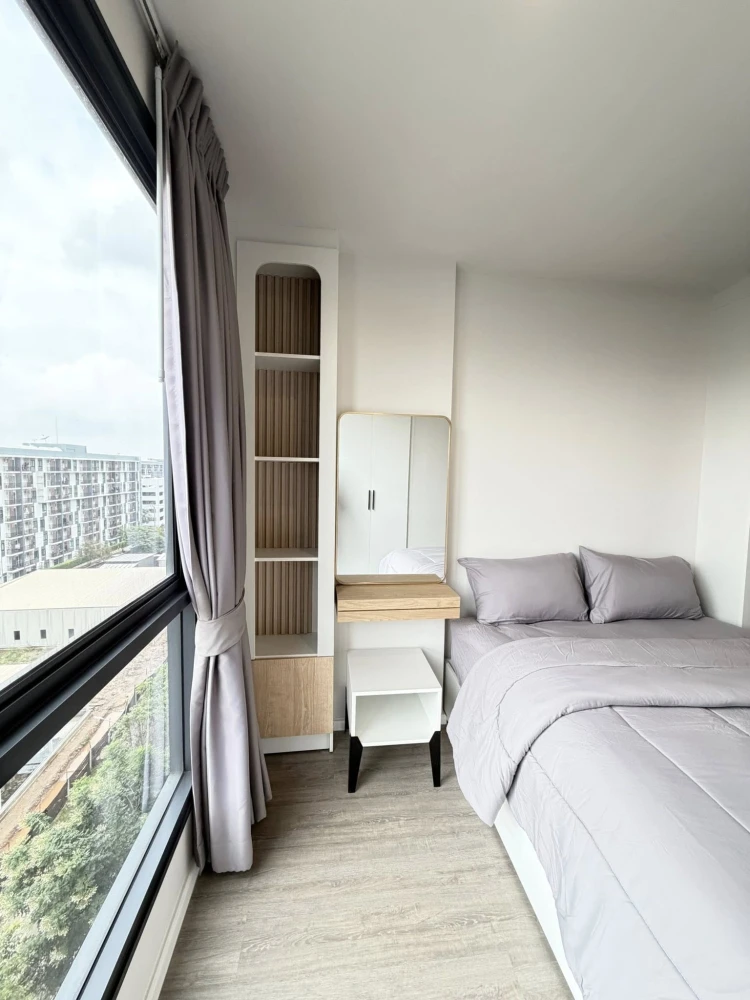 ให้เช่า Blue Sukhumvit 105 ชั้นบนสุด อากาศดี ห้องสวยตกแต่งครบ หิ้วกระเป๋าเข้าอยู่ได้เลย เฟอร์นิเจอร์และเครื่องใช้ไฟฟ้าครบ