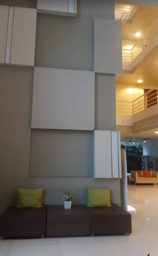 For rent: Bridge Phaholyothin 37, a nice room on the 3rd floor, good location, convenient transportation, fully furnished. Reserve now!