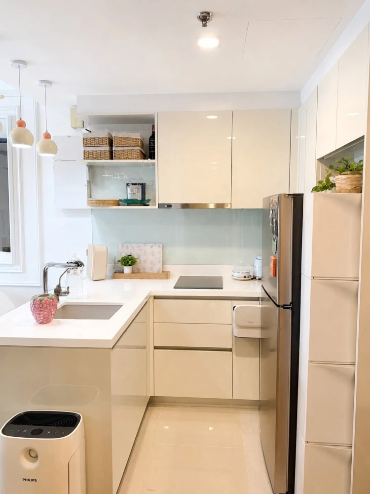 For Rent: Bright WongwianYai, 1 Bedroom, 1 Bathroom, High-Quality Built-in Furniture. Don't miss out!