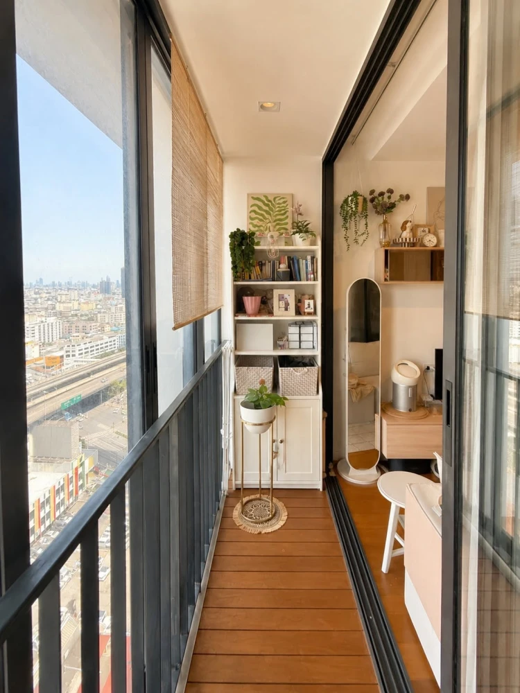 For Rent: Bright WongwianYai, 1 Bedroom, 1 Bathroom, High-Quality Built-in Furniture. Don't miss out!