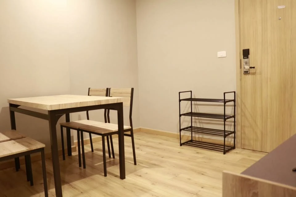 BRIX Condo for rent, fully furnished, ready to move in, just like dragging your suitcase into the house, hurry and move in.
