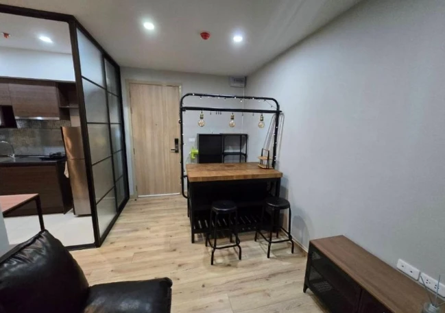 For rent: Brix Condominium, 10th floor, pool view, 2 bedrooms, interested in booking now, don't miss out, hurry!