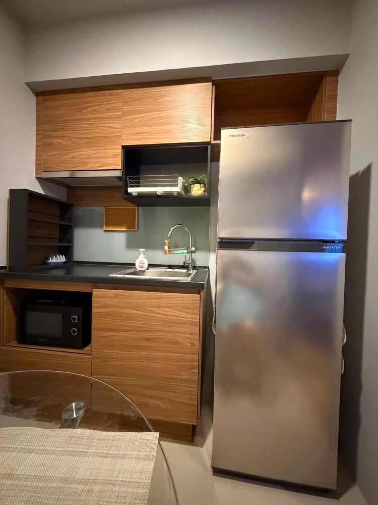 Brix Condominium for rent, 9th floor, pool view, built-in furniture, fully furnished with appliances. Book now before it's too late!