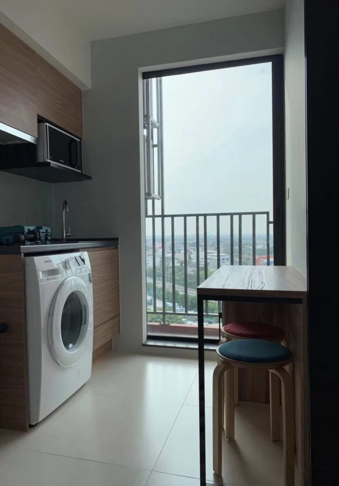 Brix Condominium for rent. Ready to move in. Fully furnished. Book today! Don't miss out!
