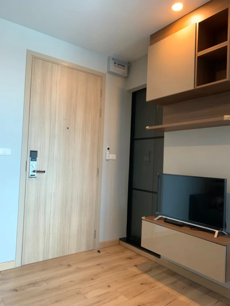 BRIX Condominium for rent. Built-in SB furniture, beautiful view, fully equipped with appliances. You definitely need to book this one!