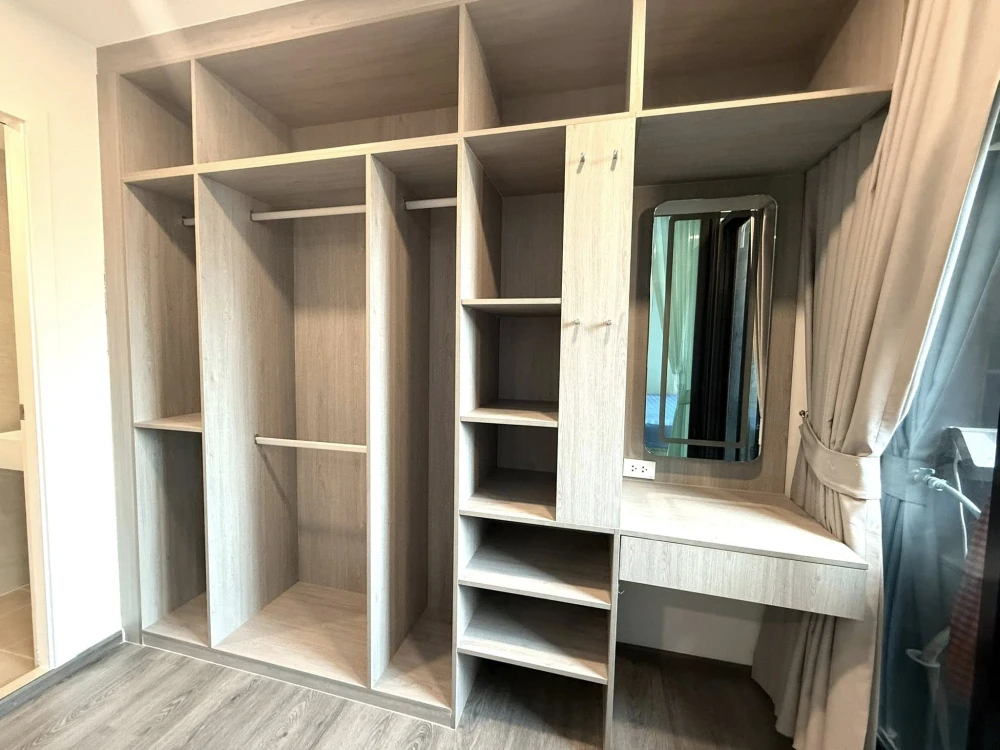 For rent: Brixton Pet&Play Phahol 50 Station, nice room, 3rd floor, pool view, good location, convenient transportation, fully furnished, reserve now.
