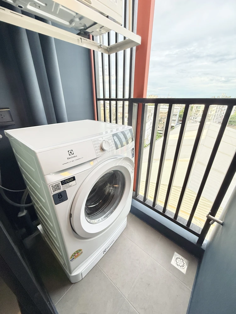 For rent: Brixton Pet&Play Phahol 50 Station, pets allowed, fully furnished, ready to move in, reservation required.