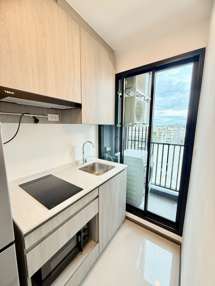 For rent: Brixton Pet&Play Phahol 50 Station, pets allowed, fully furnished, ready to move in, reservation required.