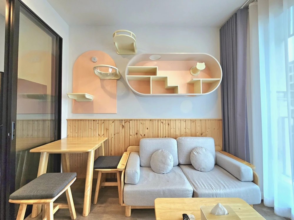 For rent: BRIXTON Pet&Play Sukhumvit 107, Building C, north-facing room, morning sun, decorated in a minimalist style, perfect for raising pets.