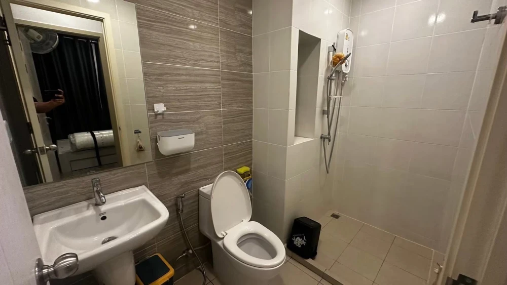 Brompton Pet Friendly condo for rent, Sukhumvit 107. Beautiful, well-maintained unit with complete furniture and appliances. Ideal for those who want