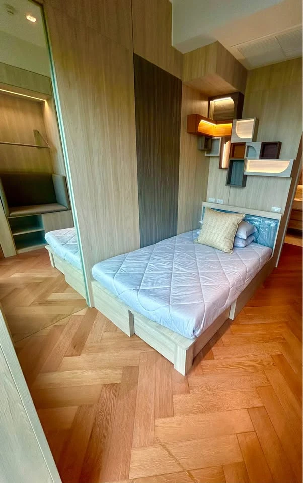 For Rent: CANAPAYA RESIDENCES—a luxury riverside condominium on the Chao Phraya River featuring a private pier. Corner units offering panoramic river