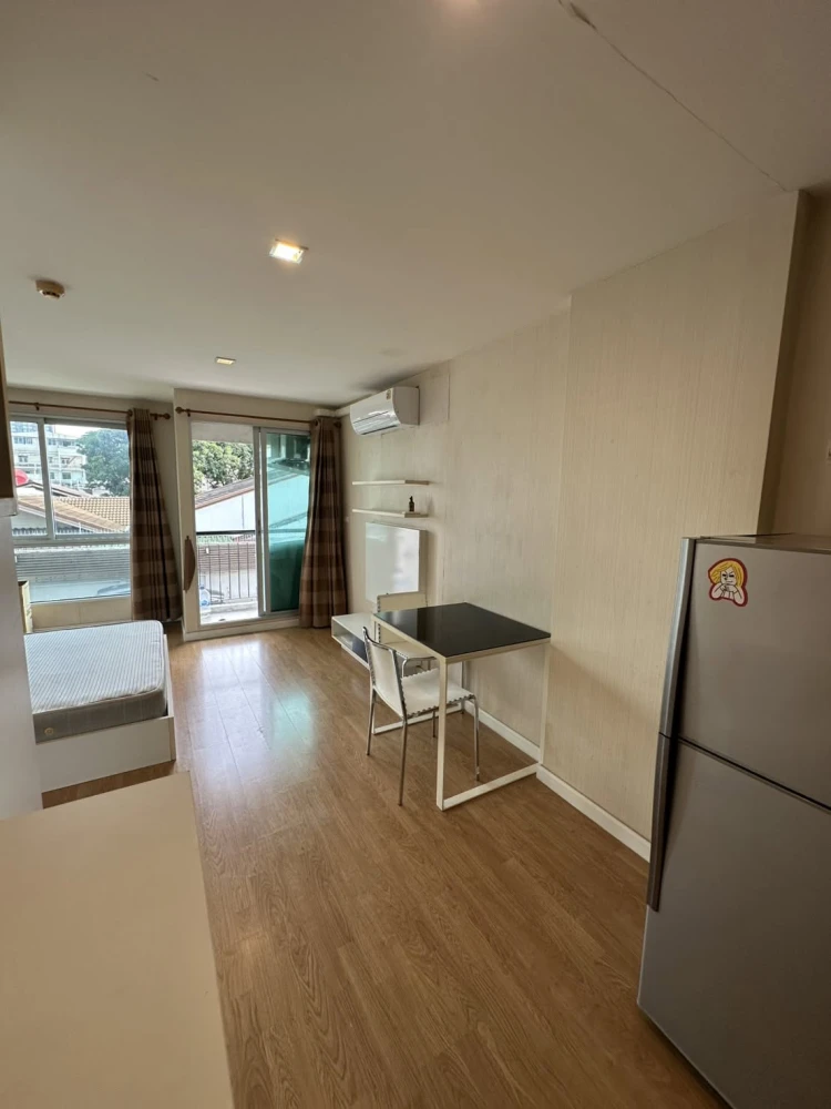 Condo for rent at Casa Condo Ratchada Tha-Pra. The unit is move-in ready and comes with full amenities—book yours now before it’s gone!