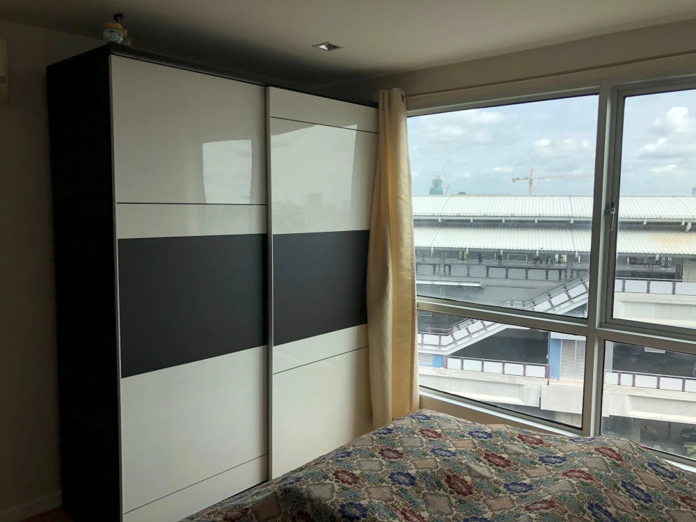 Casa Condo Ratchada Tha-Pra for rent. Ready to move in, fully furnished, spacious, and affordable. Book now!