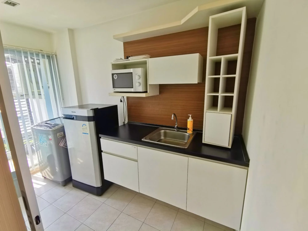 For rent: Casa Condo Sukhumvit 97, 7th floor, separated rooms, low price, great value, just come and move in.
