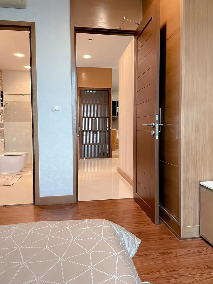 For rent Casalunar Paradiso Condominium, spacious room, lots of usable space, everything is complete here, hurry and move in.