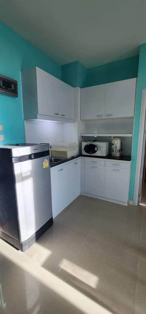 For rent: CC Condominium 1, 3rd floor, nice room, fully furnished. Reserve now, don't miss out.