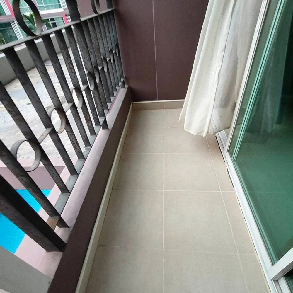 For rent: CC Condominium 1, 3rd floor, nice room, fully furnished. Reserve now, don't miss out.
