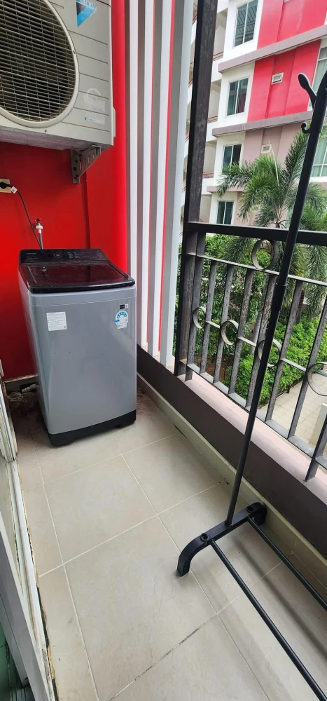 For rent: CC Condominium 1, 3rd floor, nice room, fully furnished. Reserve now, don't miss out.