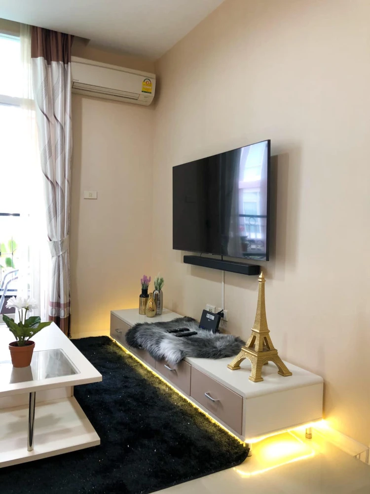 For rent: CC Condominium, 1 room, nice and comfortable, fully furnished, spacious room, comfortable to live in, reserve now.