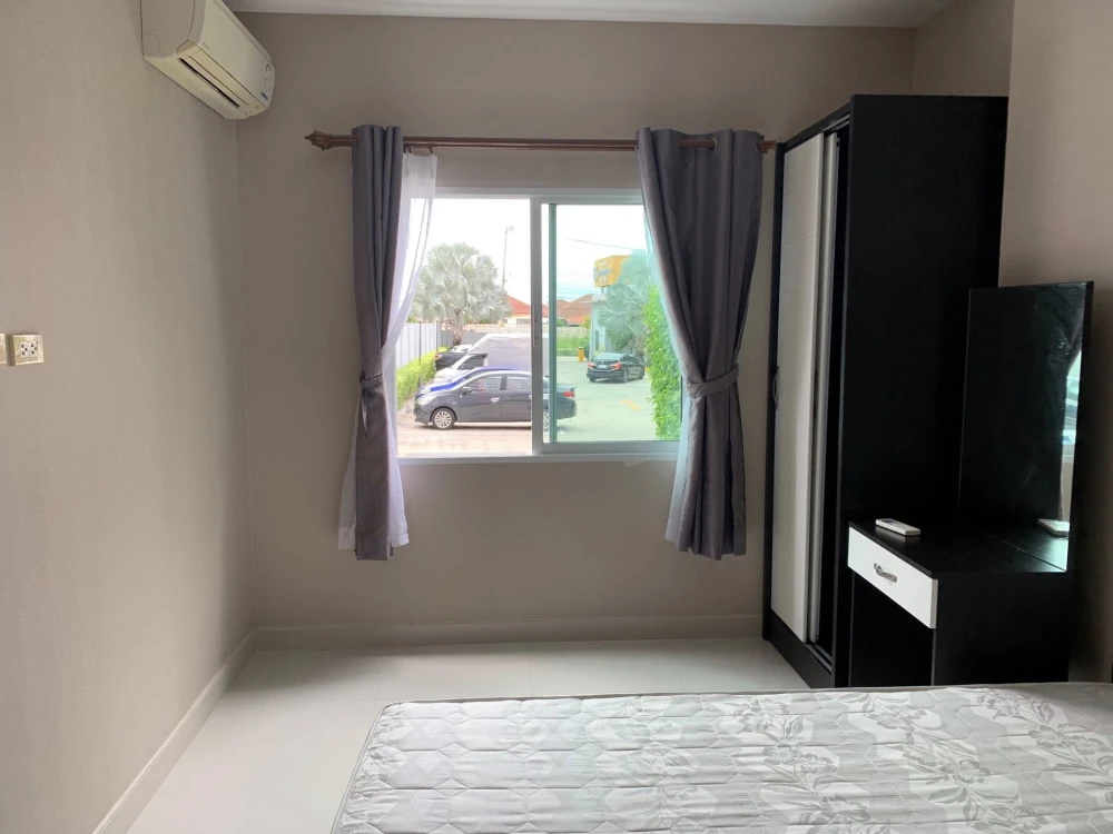 For rent: CC Condominium 2, 1 bedroom, 1 bathroom, fully furnished, just bring your bags and move in!