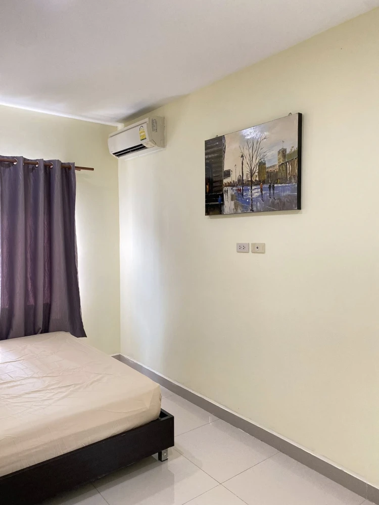 CC Condominium for rent, 2nd floor, unit 4, pool view. Fully furnished with appliances. Move in now! Don't wait!
